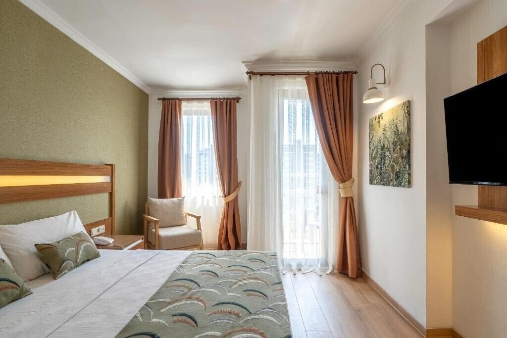 Фото La Brisa Hotel 3*