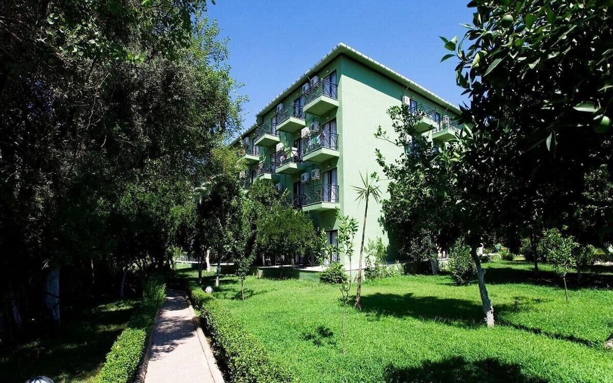 Фото Larissa Beldibi Hotel 4*