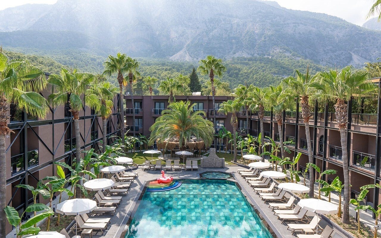 Отель Hotel Golden Sun 4*