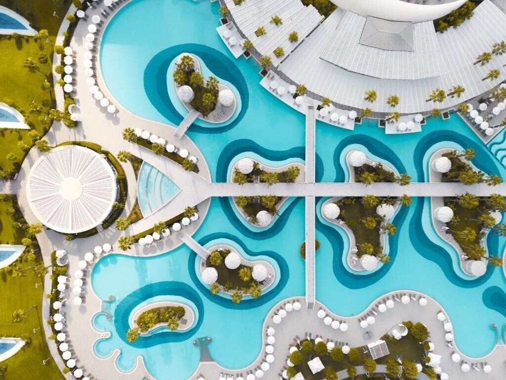 Готель Sueno Hotels Deluxe Belek 5*