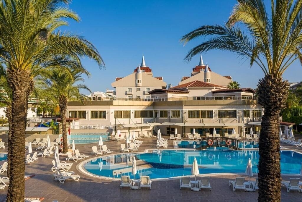 Фотографія Aydinbey Famous Resort 5*