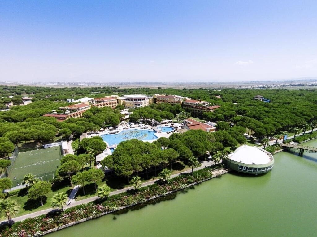 Отель Robinson Club Nobilis 5*