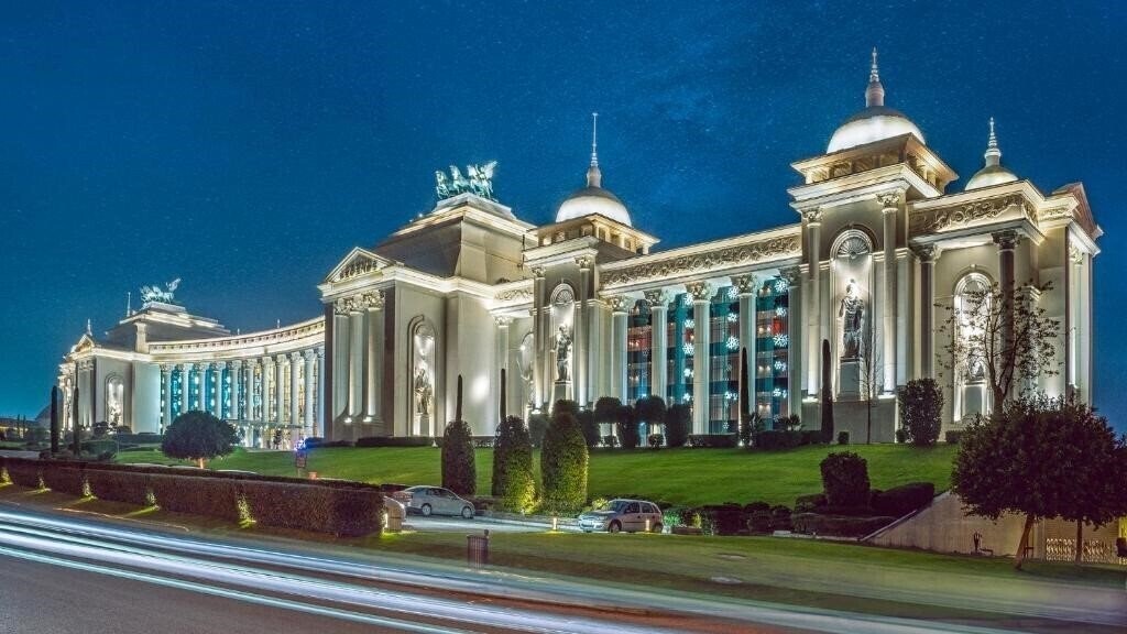 Готель The Land Of Legends Kingdom Hotel (ex. Rixos The Land of Legends, The Land Of Legends Rixos Belek) 5*