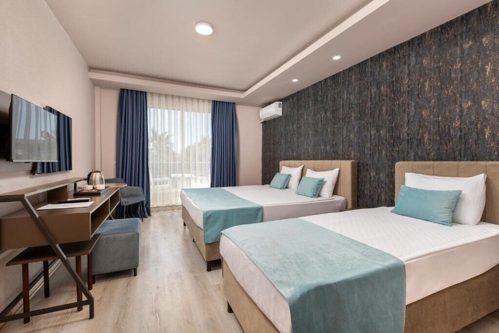 Фото Hotella Resort & SPA (ex. Prado Sport Belek, Palmet Sport Belek) 4*