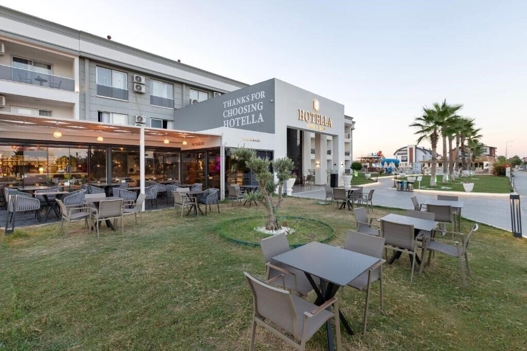 Фото Hotella Resort & SPA (ex. Prado Sport Belek, Palmet Sport Belek) 4*