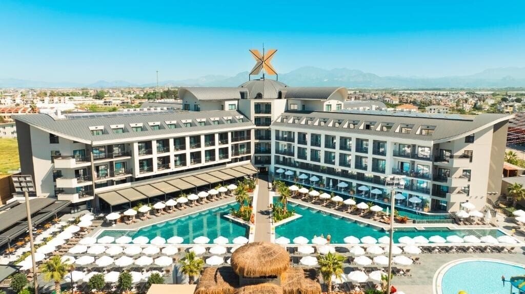 Готель The X Belek 5*