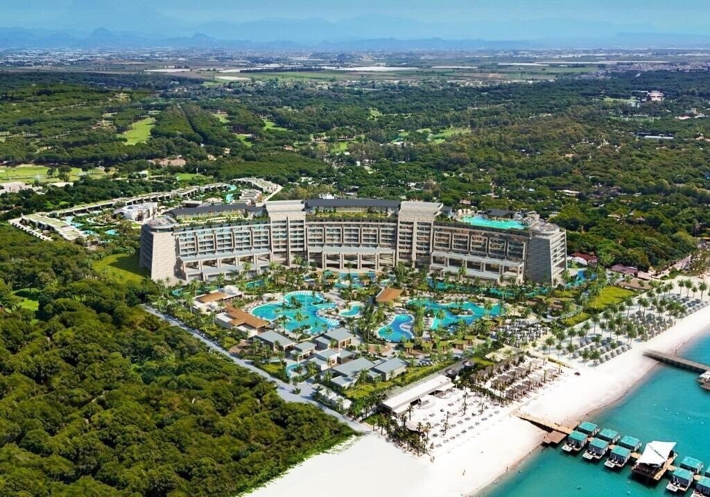 Готель Regnum The Crown 5*