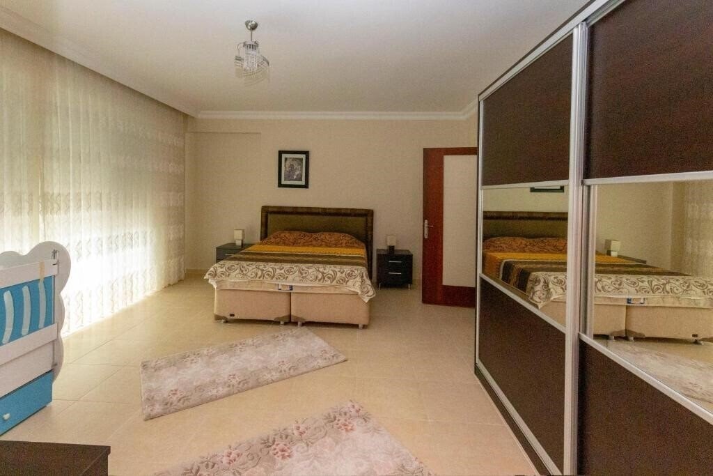 Фото Paradise Town Villa Alison 3*