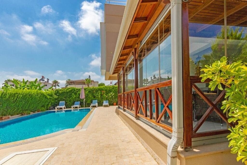 Фотографія Paradise Town Villa Premium 3*