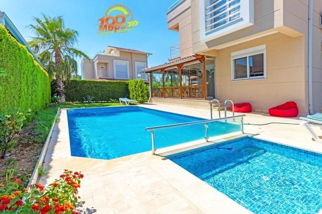 Отель Paradise Town Villa Marina 3*