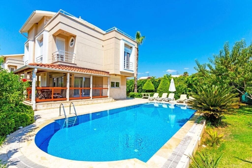 Зображення Paradise Town Villa Art 3*