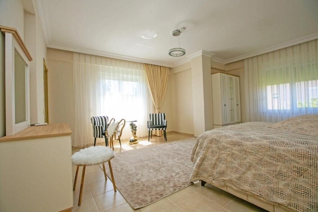 Фото Paradise Town Villa Hazel 3*