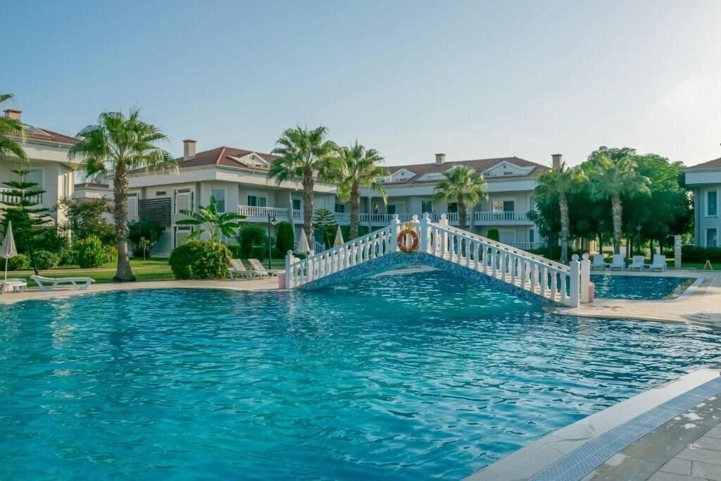 Готель Belek Golf Village 4*