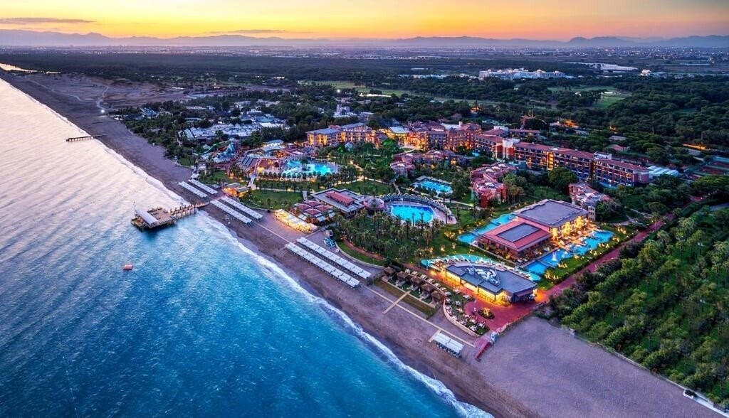 Готель Megasaray Club Belek 5*