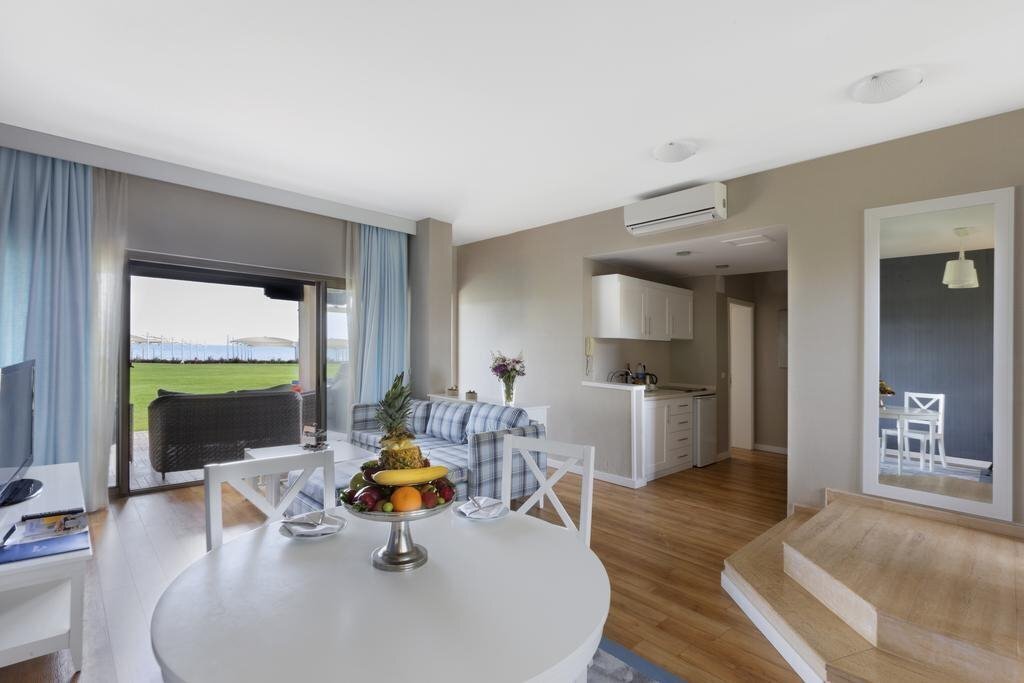 Фото Zeynep Hotel 5*