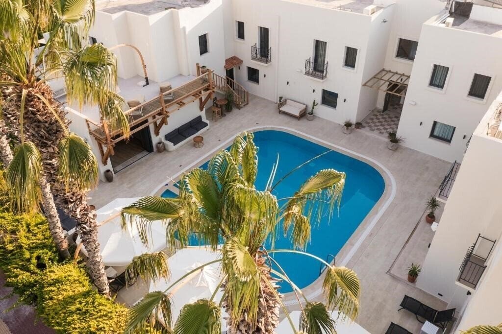 Готель Bitez Corner Boutique Hotel 3*