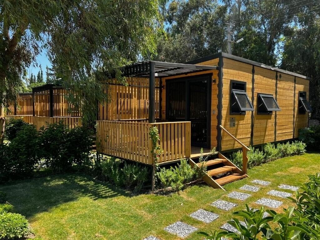 Фото Bitez Tiny House & Beach 3*
