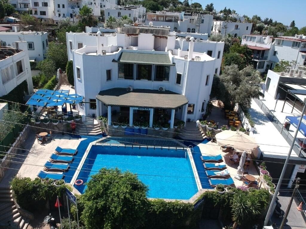 Отель Eden Hotel Bodrum 2*