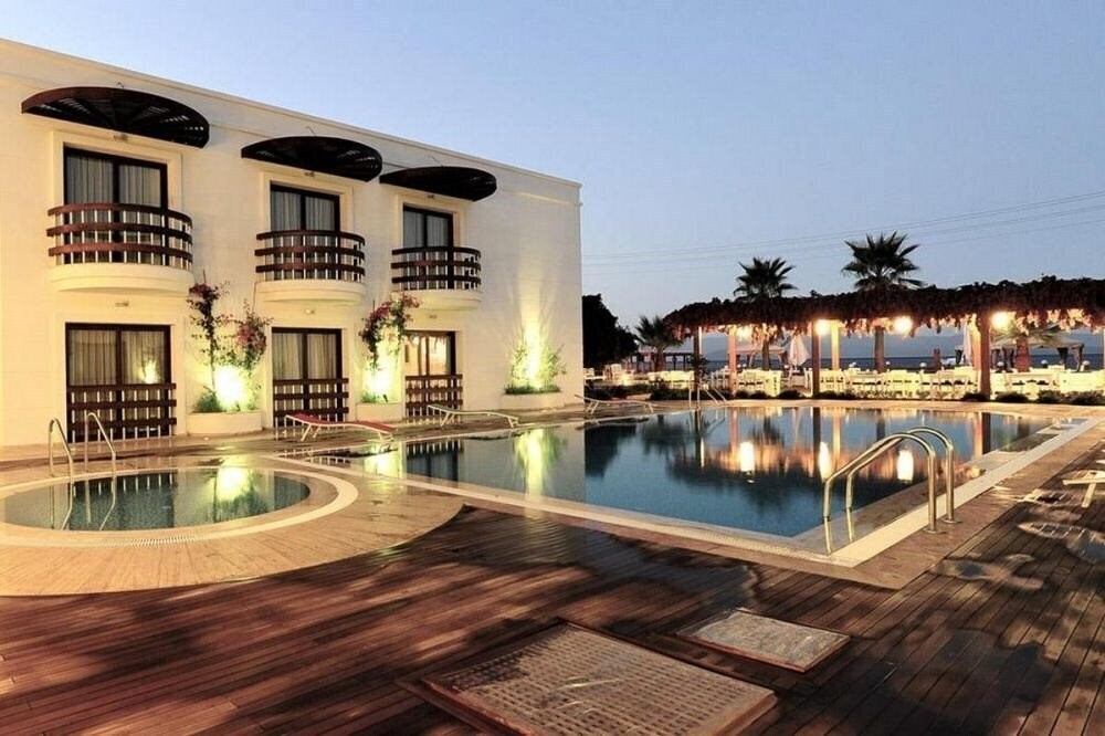 Готель Beyaz Suite Hotel 4*