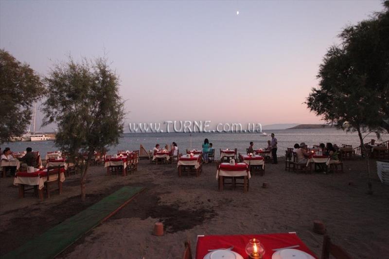 Готель Moonstar Beach Club 3*