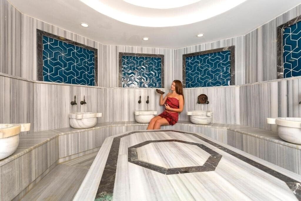 Фото Charm Beach Hotel 4*