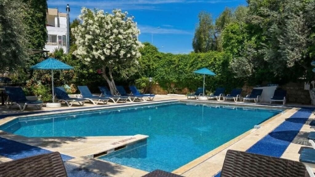 Готель Ali Baba Hotel 3*