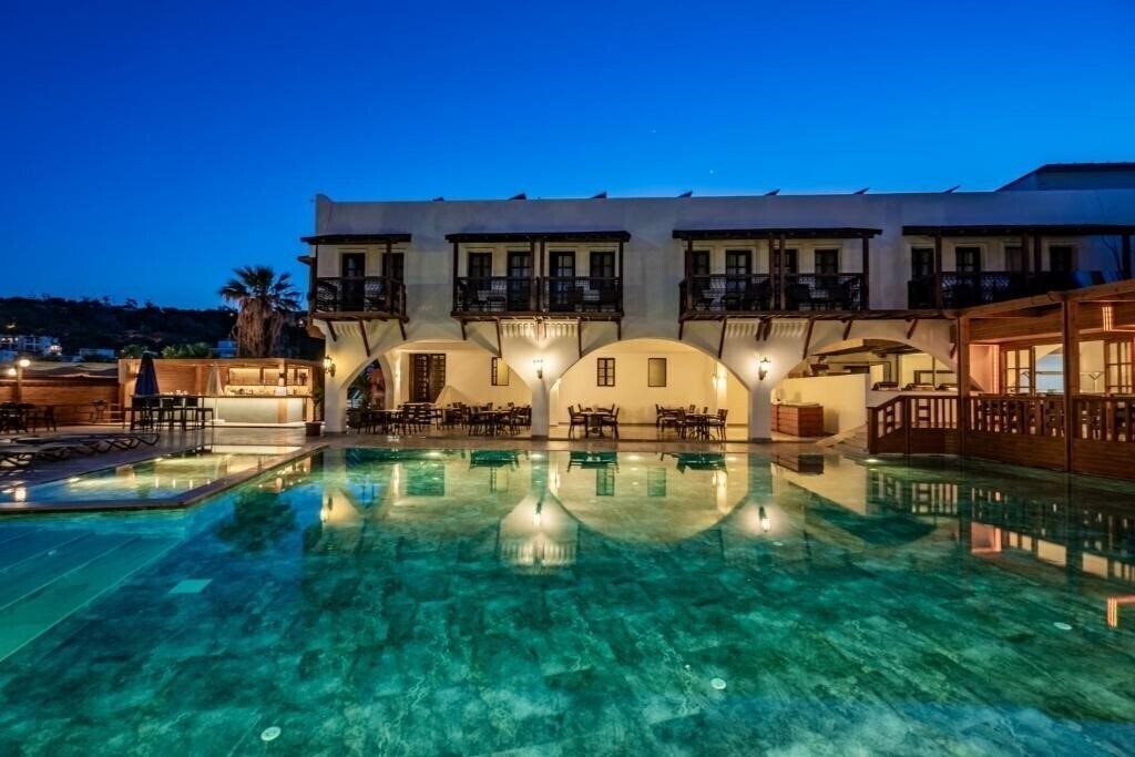 Готель Costa Bitezhan Hotel 4*