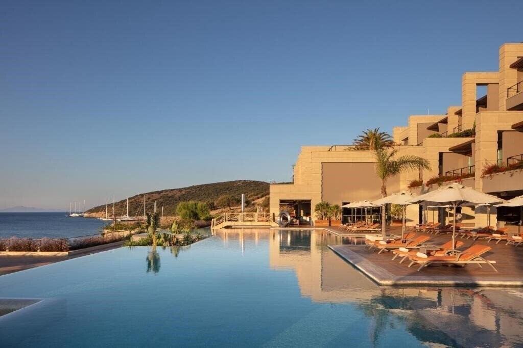 Фото Caresse A Luxury Collection Resort & SPA 5*