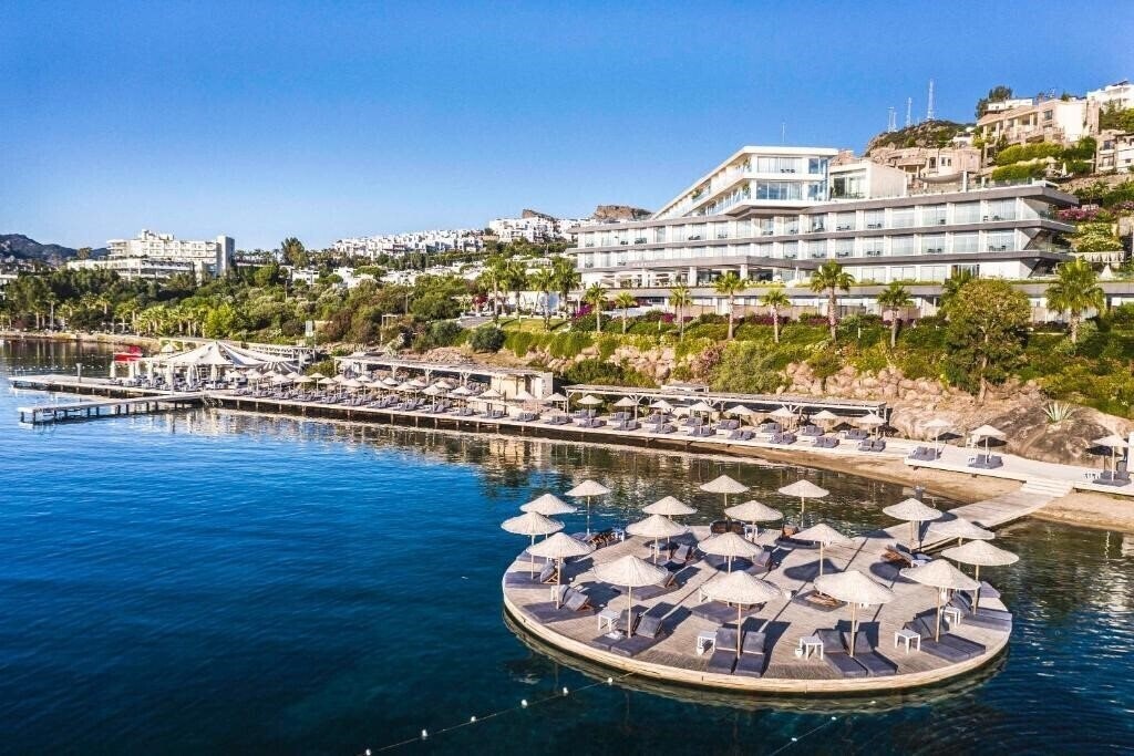 Готель Cape Bodrum Beach Resort 4*