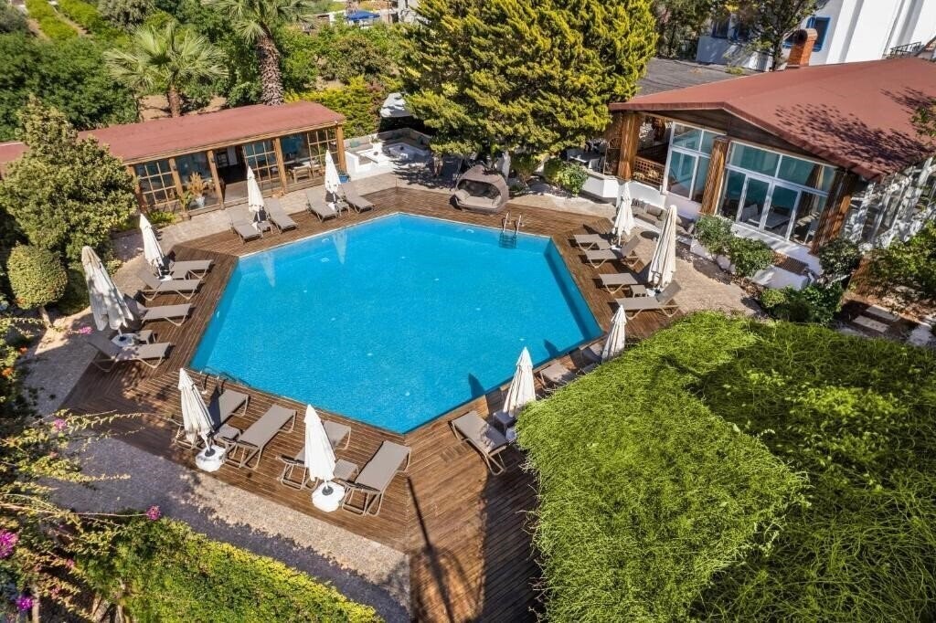 Готель Costa Bodrum City Hotel 3*