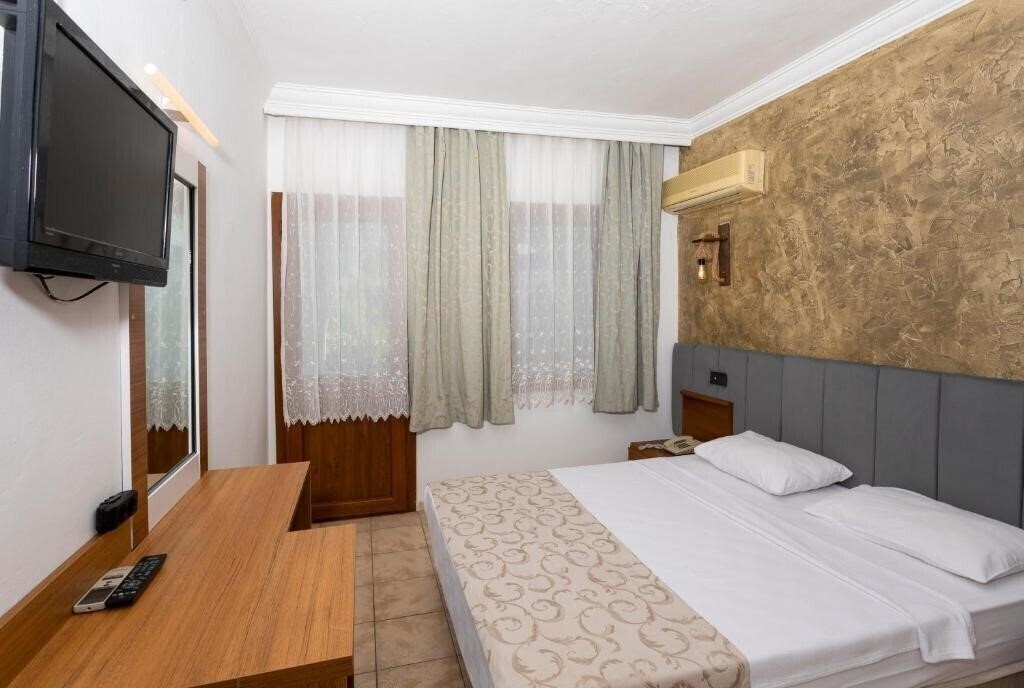 Фотографія Gumbet Anil Beach Hotel 3*