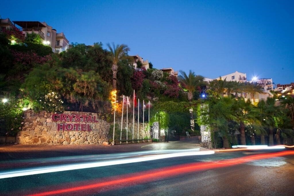 Изображение Crystal Hotel Gumusluk 4*