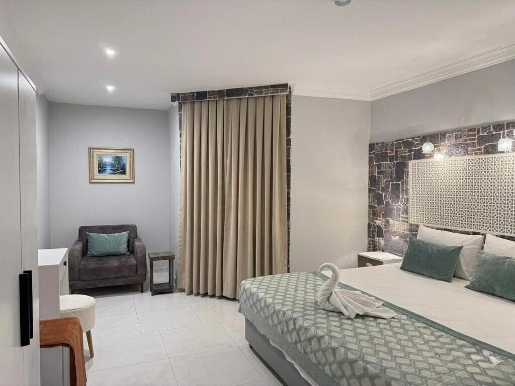 Готель Salinas Beach Hotel 3*