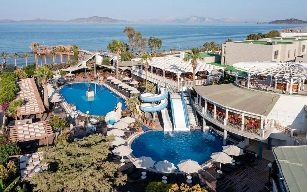 Готель Bodrum Golden Beach Hotel (ex. Golden Beach Bodrum by Jura, Golden Beach Resort & SPA, Golden Beach ) 4*