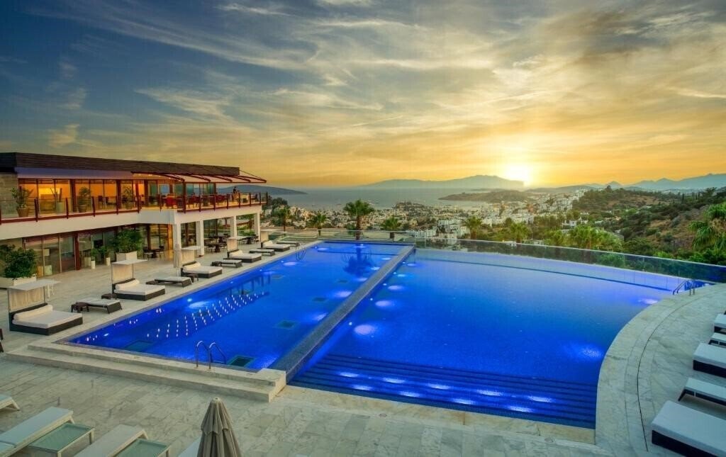 Отель Hillstone Bodrum Hotel & SPA 5*