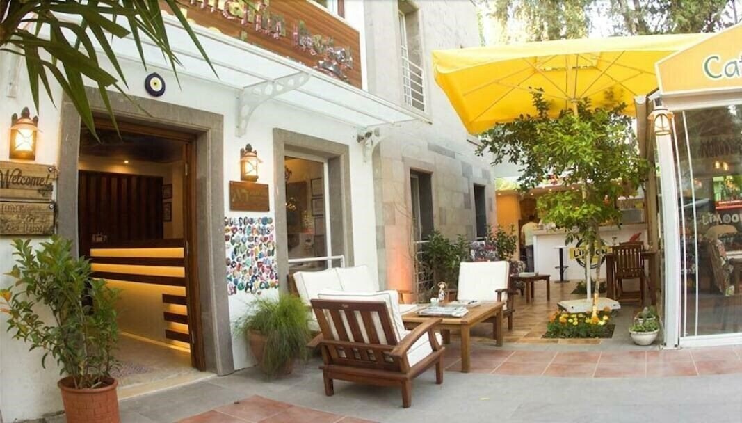 Отель Blue Marin Hotel 4*