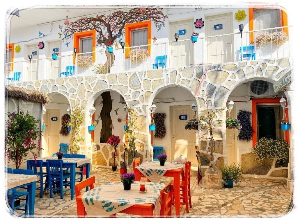 Отель Bodrum Sade Butik Pansiyon (ex. Bodrum Sade Pension, Sade Butik Otel, Sade Boutique Hotel) 3*