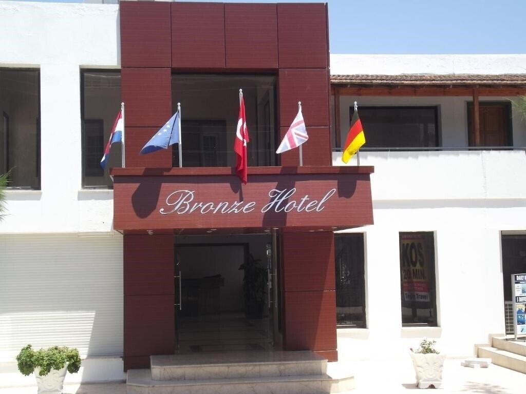 Фотографія Bronze Hotel 3*
