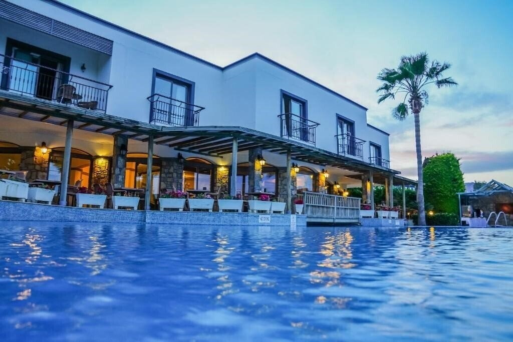 Отель Amilla Beach Resort Bodrum (ex. Costa NO 61 ) 4*