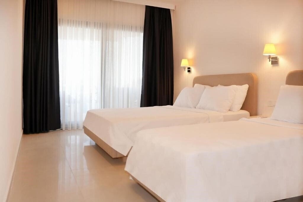 Картинка Daphnis Hotel 4*