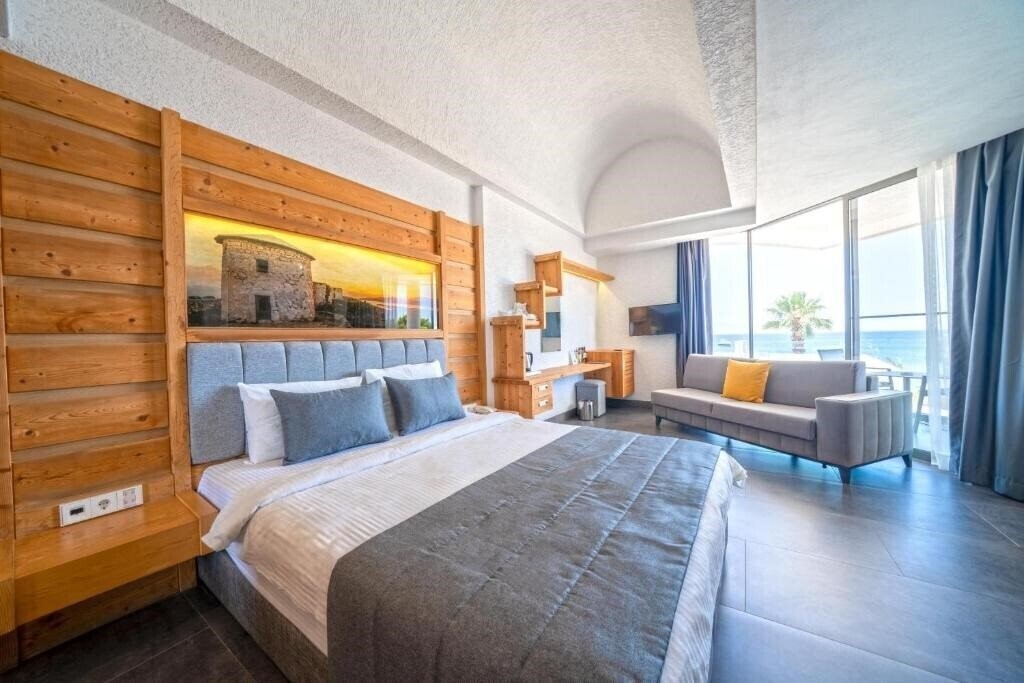 Фото My Ella Boutique Hotel 3*