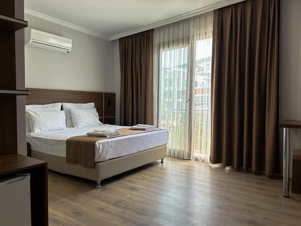 Фото Gulluk Life Hotel 3*