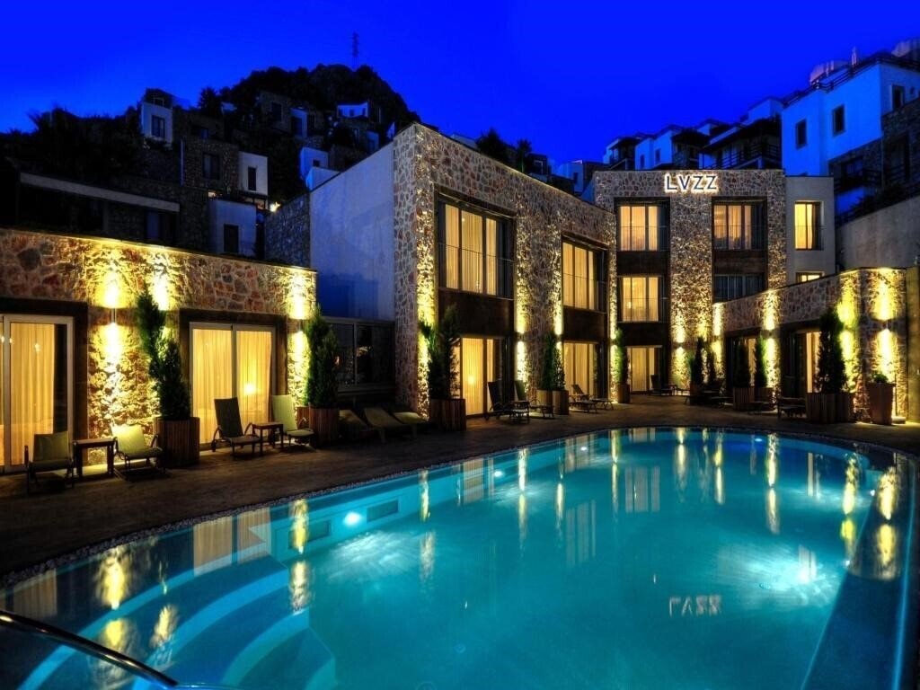 Фотографія Lvzz Residences 4*