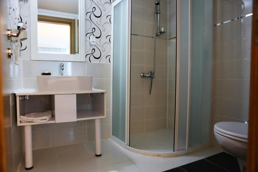 Фотографія Ugur Apart Otel 3*