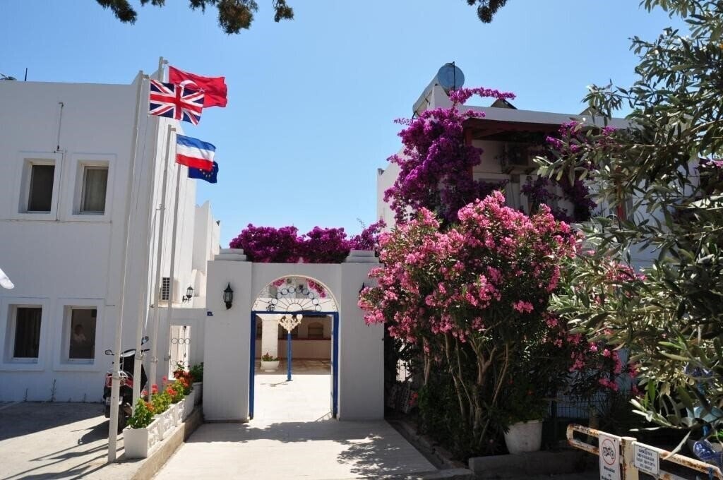 Фотографія Regal Hotel 2*