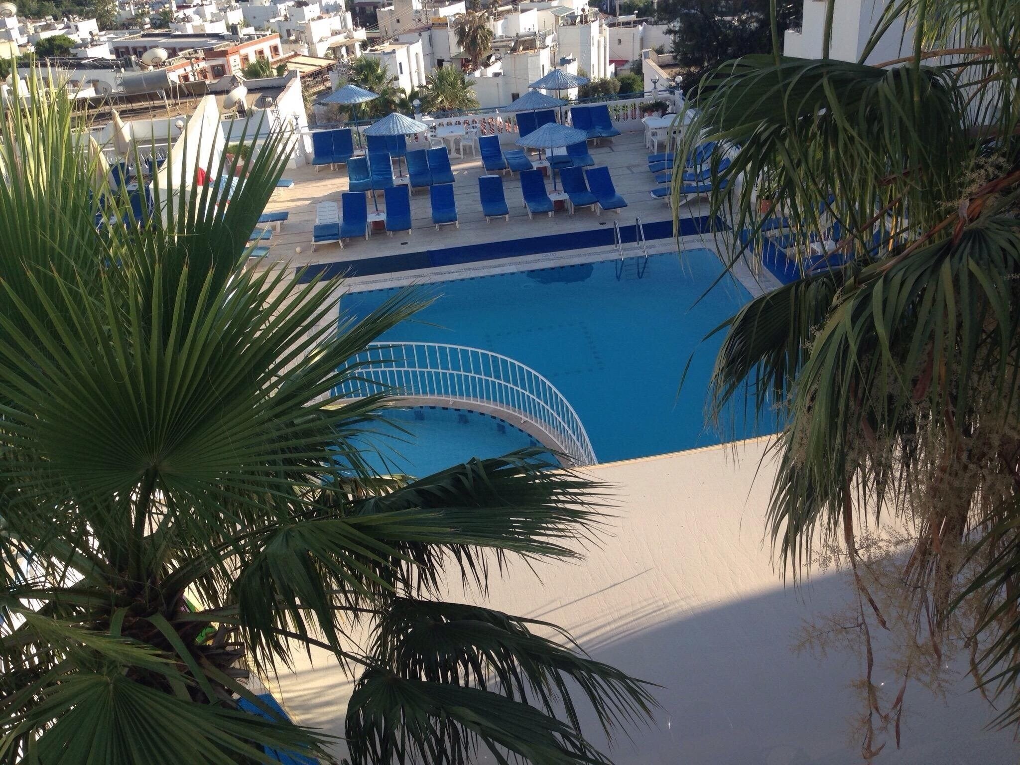 Готель Road House Apartments (ex. Lidya Suite Apart Otel) 3*