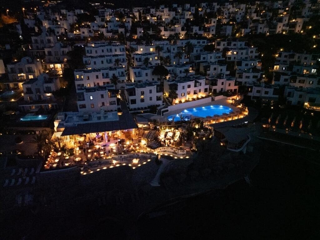 Фотографія Yaz Beach Hotel 4*