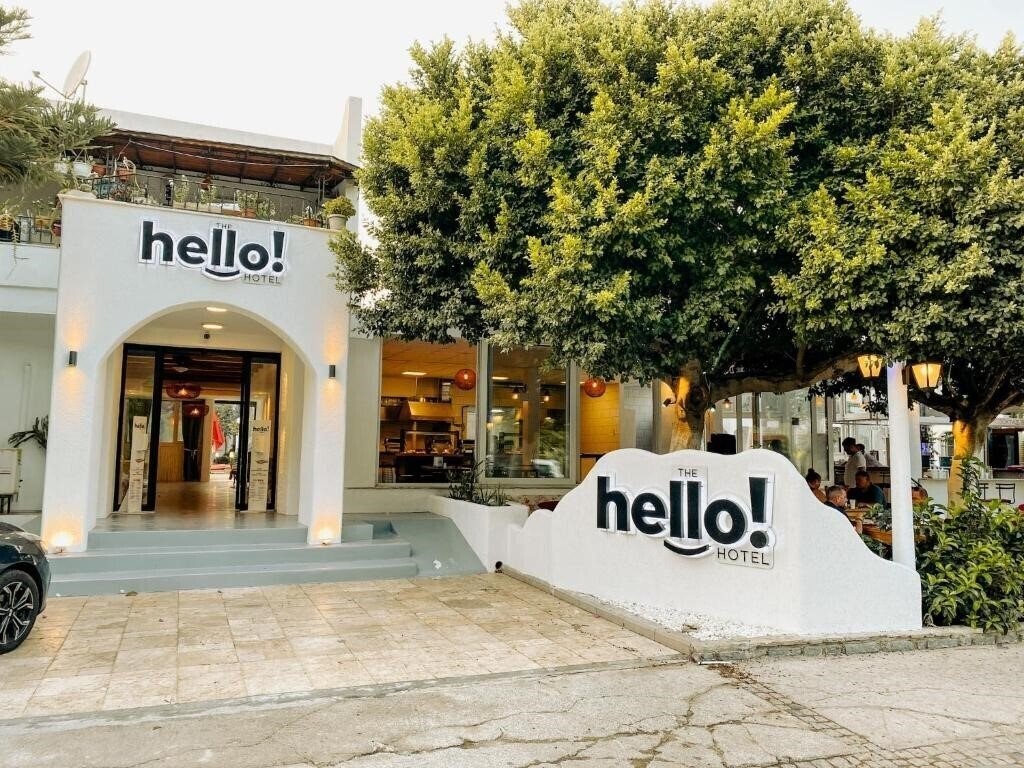 Отель The Hello Hotel 3*