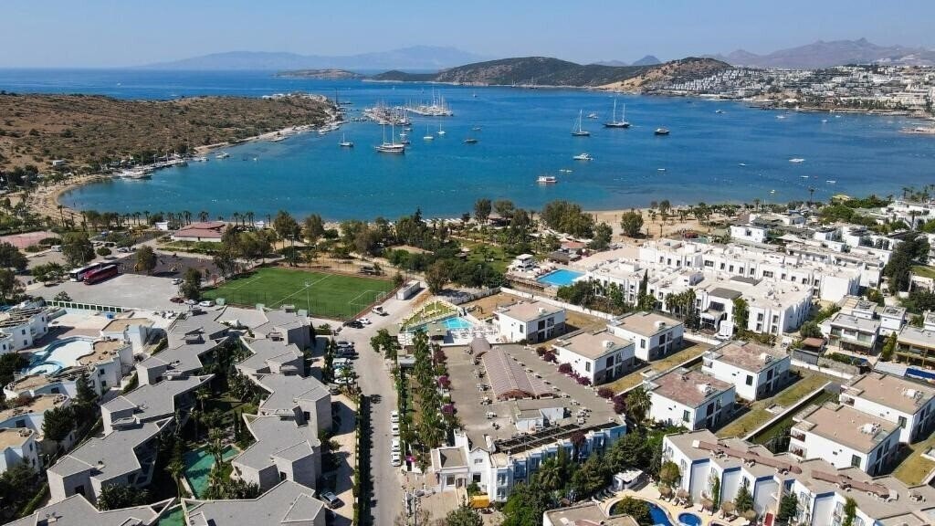 Готель Smart Stay Beach Bodrum 4*