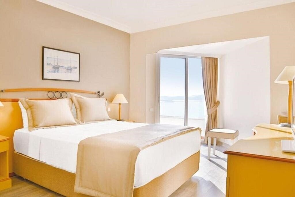 Фото Roseira Beach Resort 4*